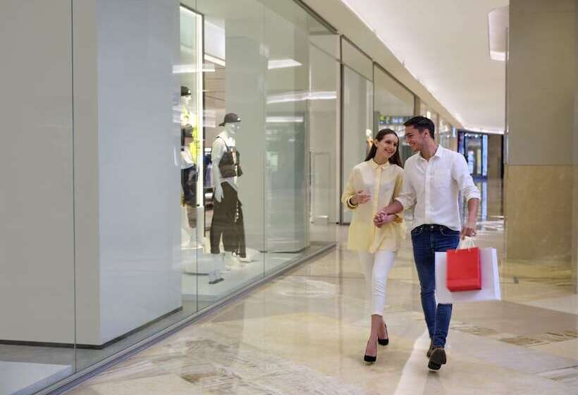 Hotel Four Points By Sheraton Surabaya, Pakuwon Indah