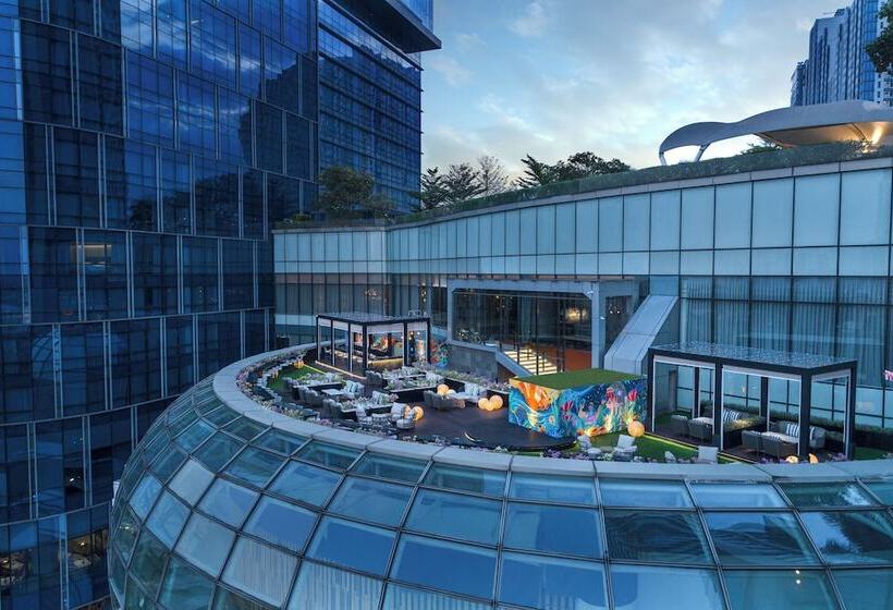 Hotel Four Points By Sheraton Surabaya, Pakuwon Indah