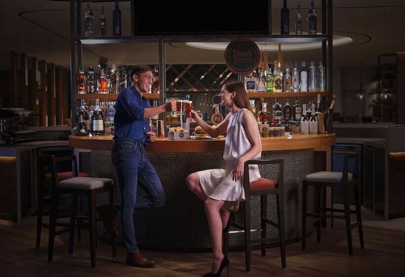 Hotel Four Points By Sheraton Surabaya, Pakuwon Indah