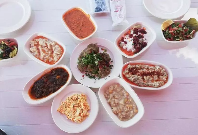 هتل Ramada By Wyndham Van