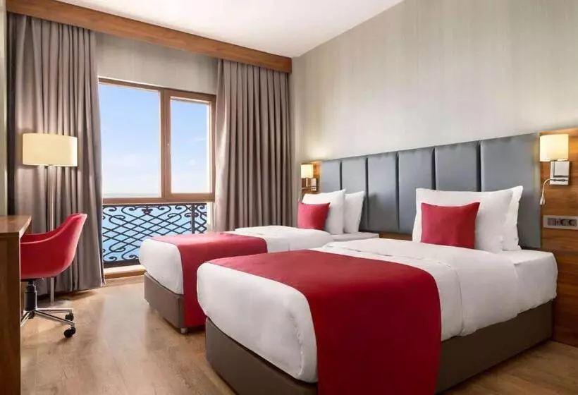 هتل Ramada By Wyndham Van