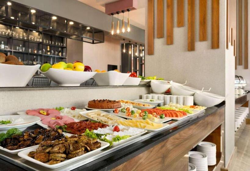 ホテル Ramada By Wyndham Van