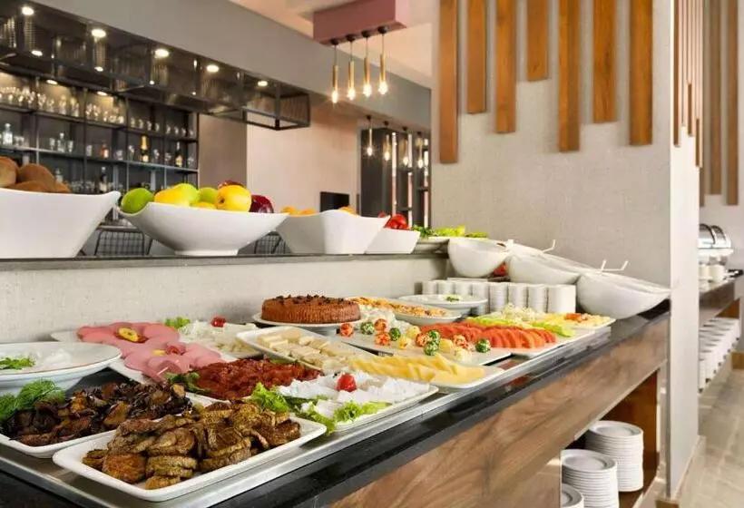 هتل Ramada By Wyndham Van