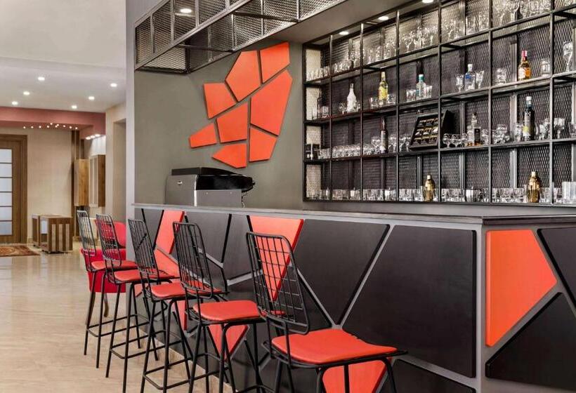 ホテル Ramada By Wyndham Van