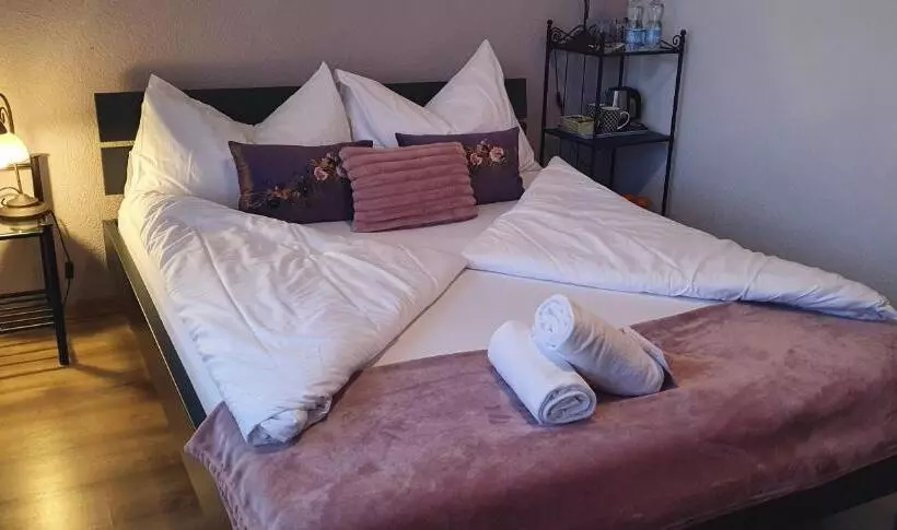 ホテル Rosengärtli