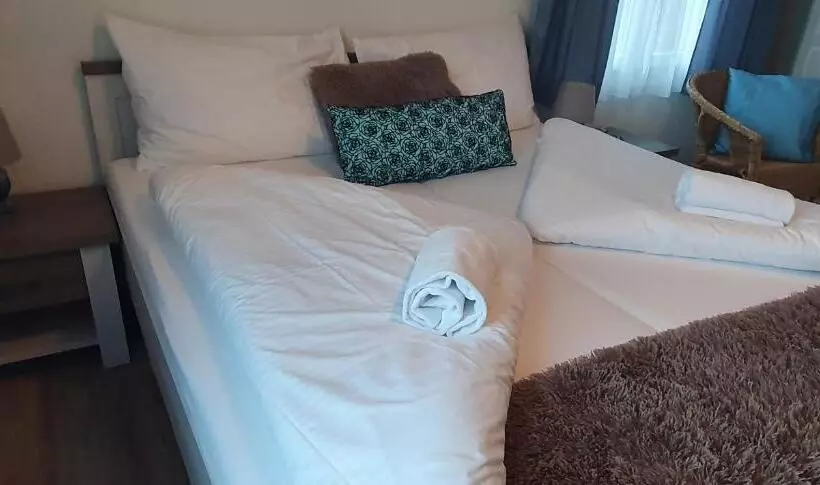 ホテル Rosengärtli