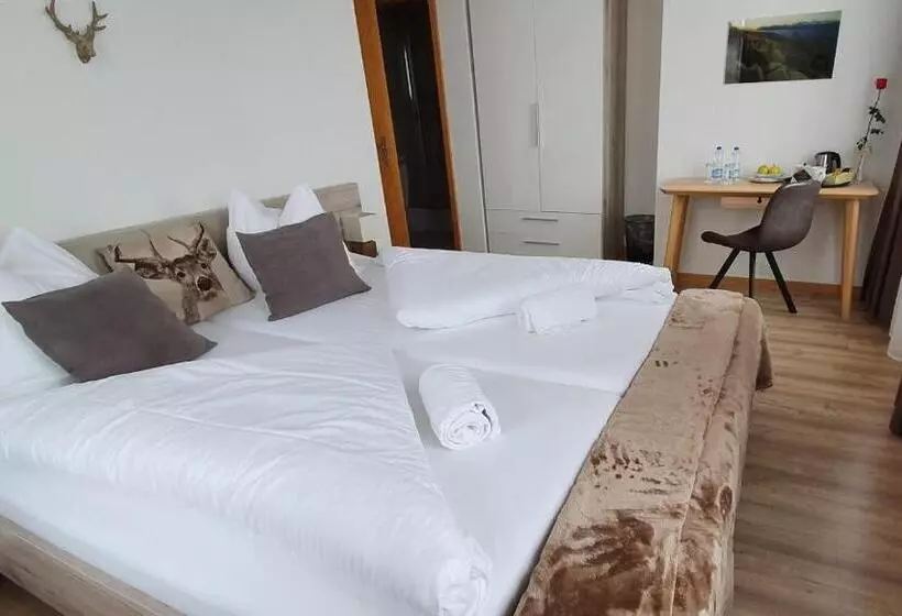 ホテル Rosengärtli