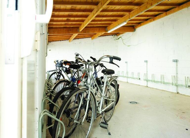 هتل The People   Tours