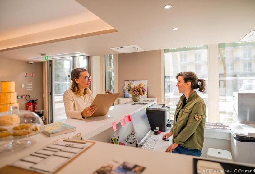 هتل The People   Tours