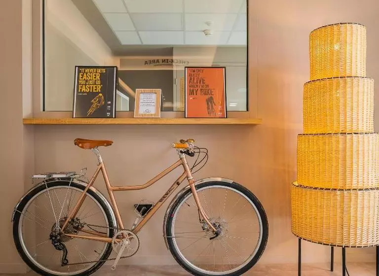 ホテル The People   Tours