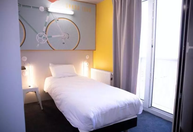 ホテル The People   Tours