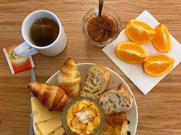 ホテル The People   Tours