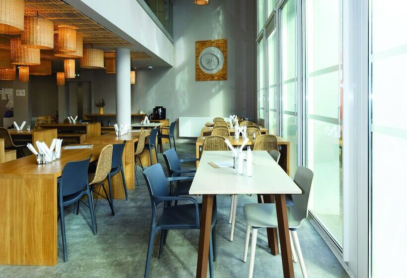 هتل The People   Tours