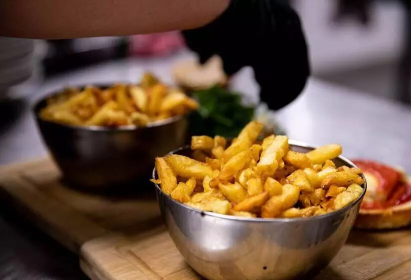 ホテル The People   Tours