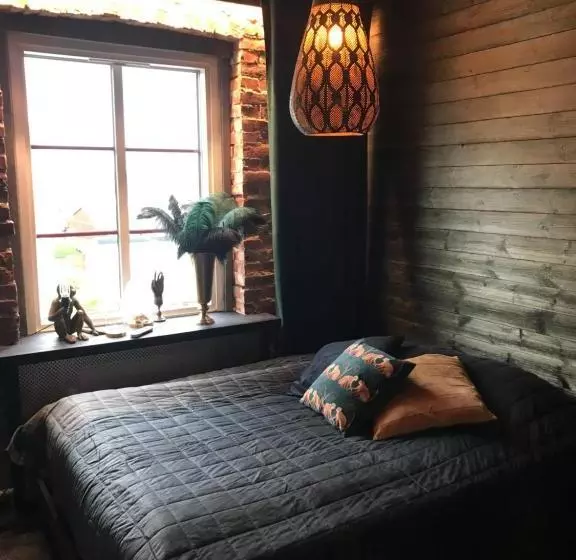 Kronan Bed & Breakfast