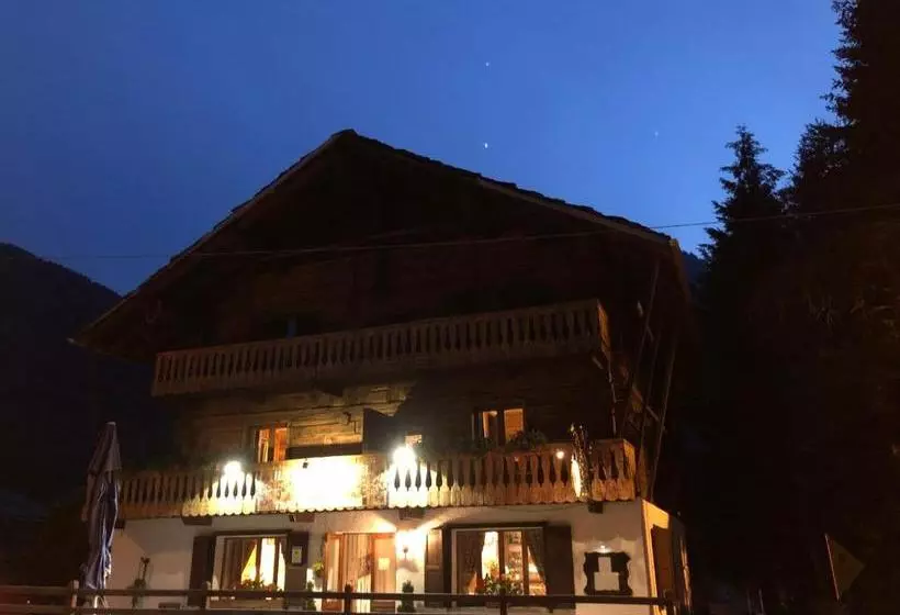 ユースホステル Affittacamere Il Vecchio Stadel