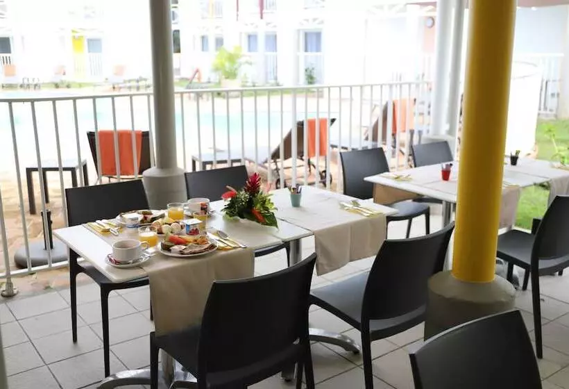 هتل Hôtel Saint Georges