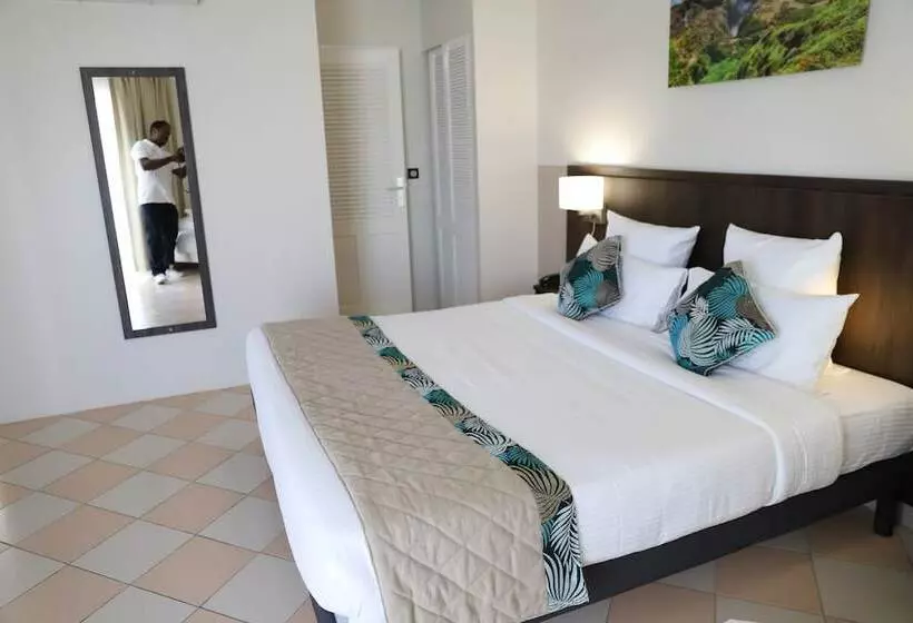 هتل Hôtel Saint Georges