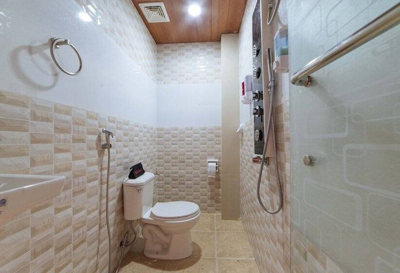 בית מלון כפרי Reddoorz@lawaan Roxas City