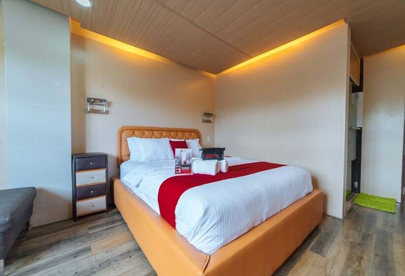 בית מלון כפרי Reddoorz@lawaan Roxas City