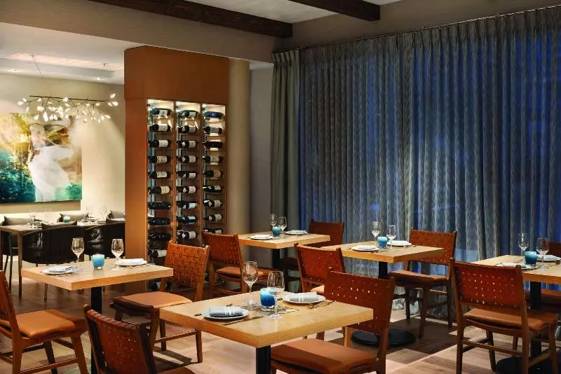 Seaside Hotel North Vancouver