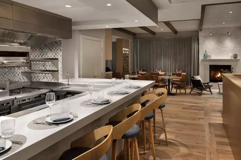 Seaside Hotel North Vancouver