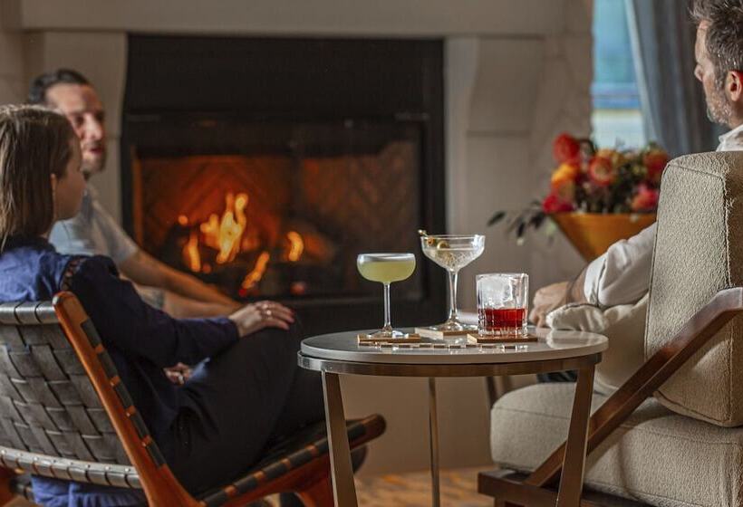 Seaside Hotel North Vancouver