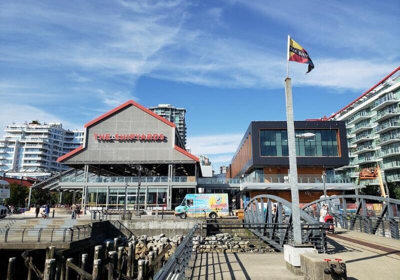 Seaside Hotel North Vancouver