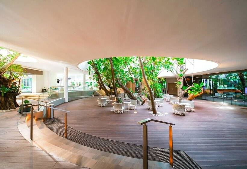 Hotel Tambuli Seaside Resort And Spa