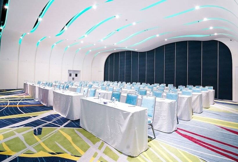 Hotel Tambuli Seaside Resort And Spa