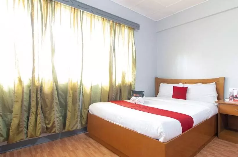 ユースホステル Reddoorz Near Peoples Park Tagaytay