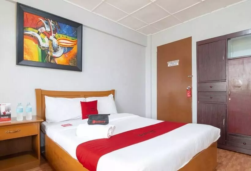 ユースホステル Reddoorz Near Peoples Park Tagaytay