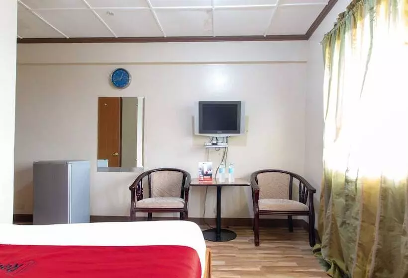 ユースホステル Reddoorz Near Peoples Park Tagaytay