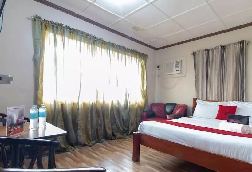 ユースホステル Reddoorz Near Peoples Park Tagaytay