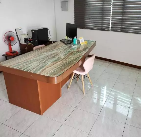 ホテル Little Kampung Studio