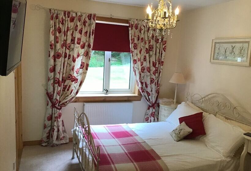 مبيت وإفطار Carndaisy House