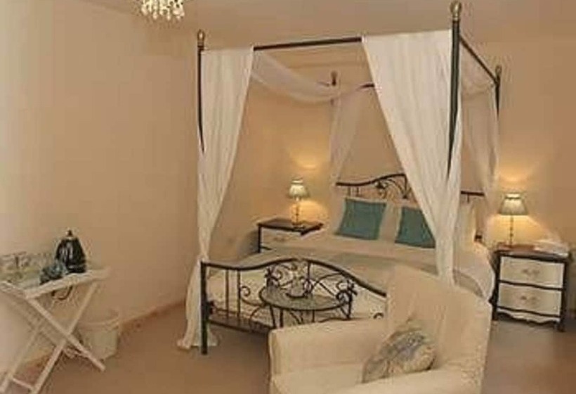 مبيت وإفطار Carndaisy House