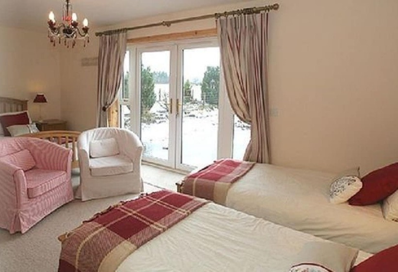 مبيت وإفطار Carndaisy House