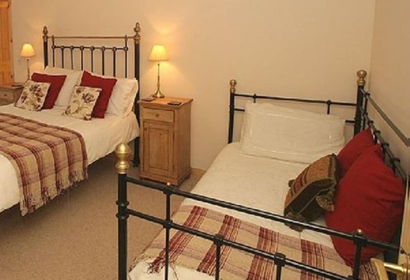 مبيت وإفطار Carndaisy House