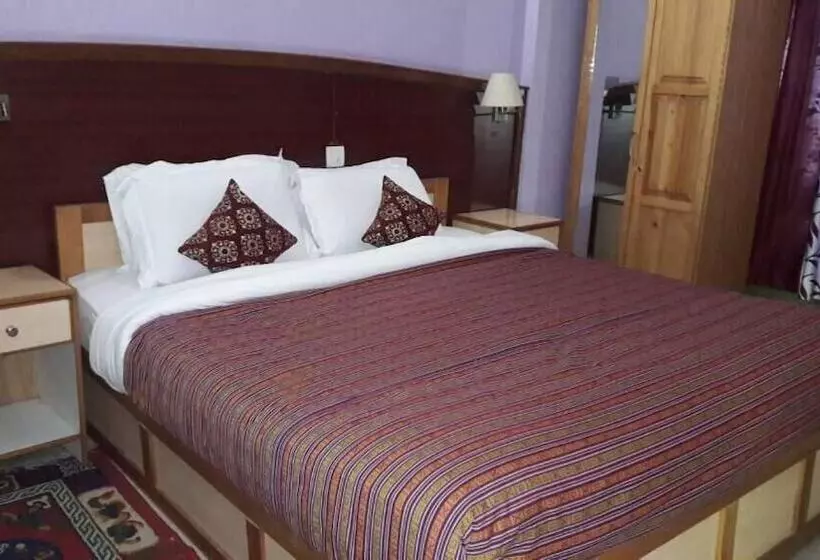 Centennial Hotel 2008