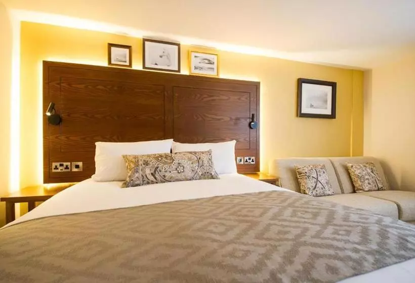 Hotelli The Snowy Owl By Innkeeper S Collection