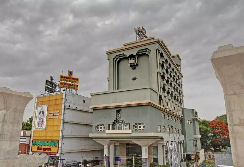 Oyo 8169 Hotel Salem Castle