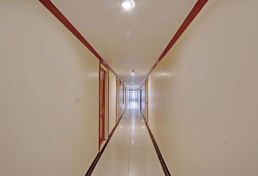 Oyo 8169 Hotel Salem Castle