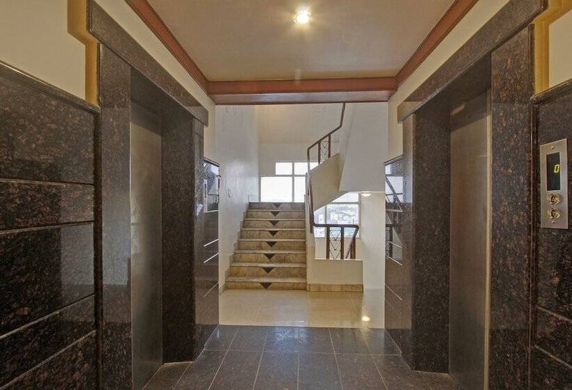 Oyo 8169 Hotel Salem Castle