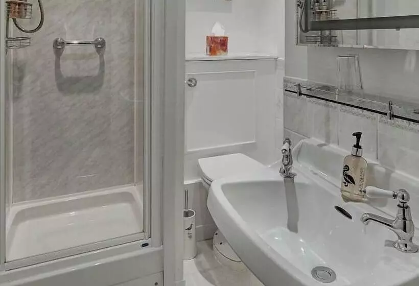 Majatalo Bosavern House