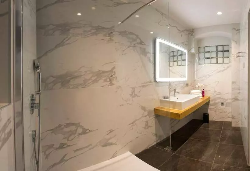 Majatalo Luxury Rooms Paula