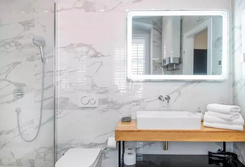 Majatalo Luxury Rooms Paula