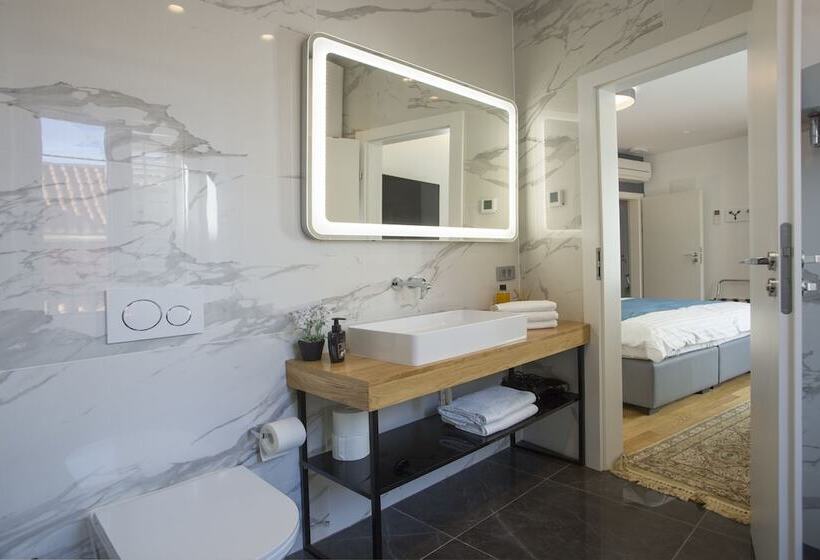 ペンション Luxury Rooms Paula