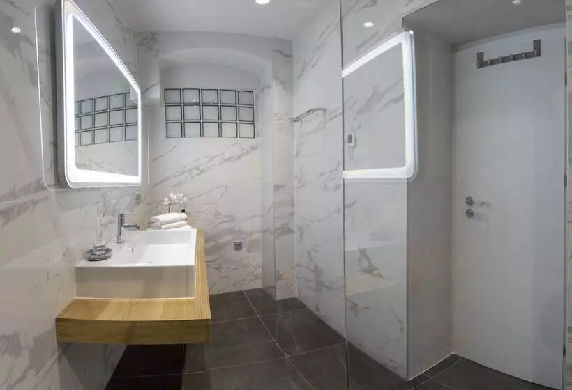 Majatalo Luxury Rooms Paula