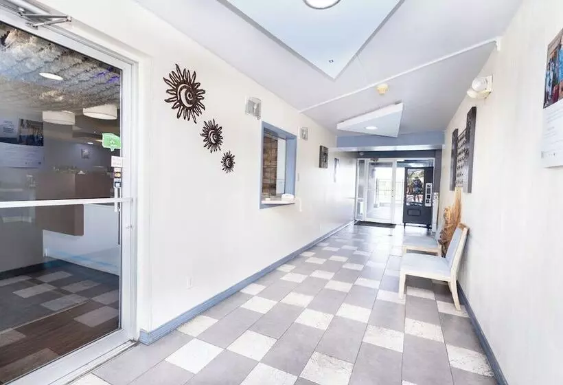 هتل Days Inn By Wyndham Dayton Huber Heights Northeast